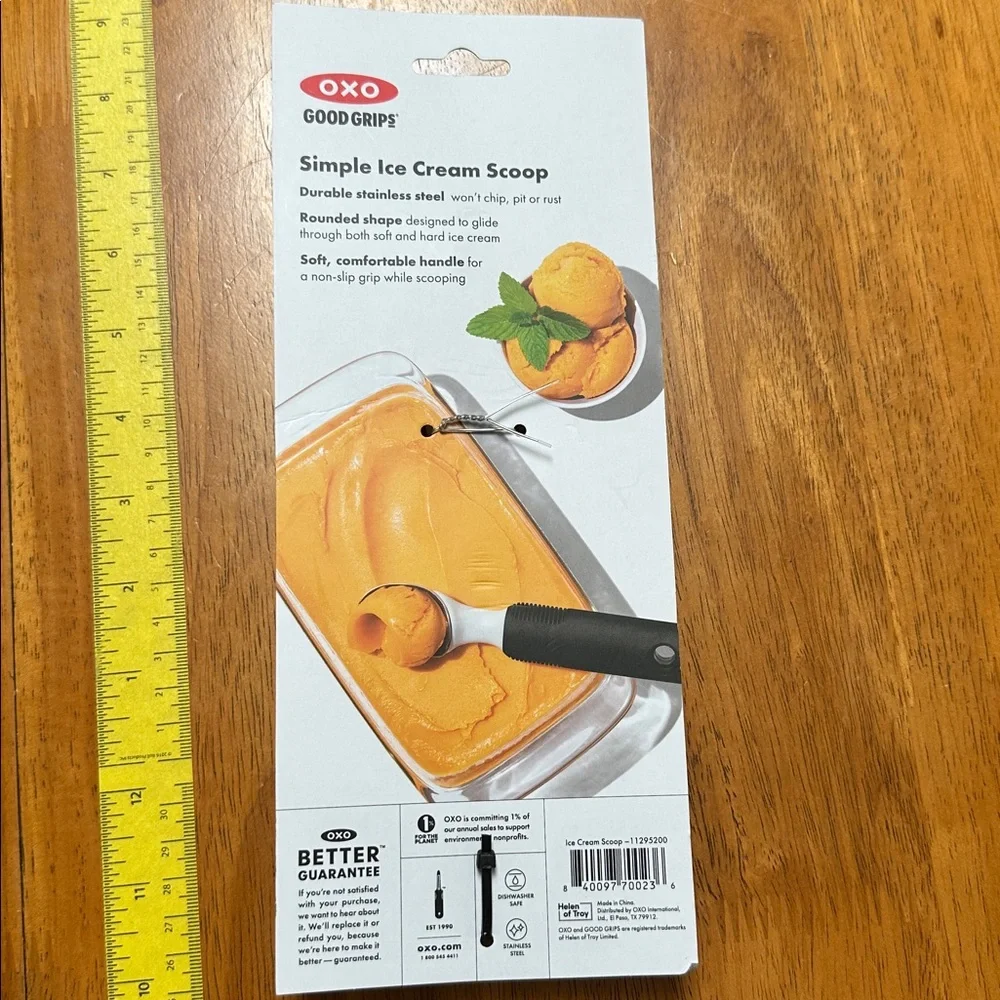 Oxo Good Grips Ice Cream Scoop - Black and Stainless with white neck. NWT